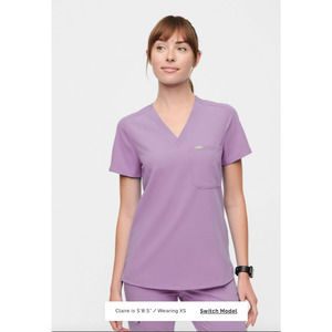 FIGS scrubs Set - Lavendar - Size Medium Top and 2.0 Jogger Pants